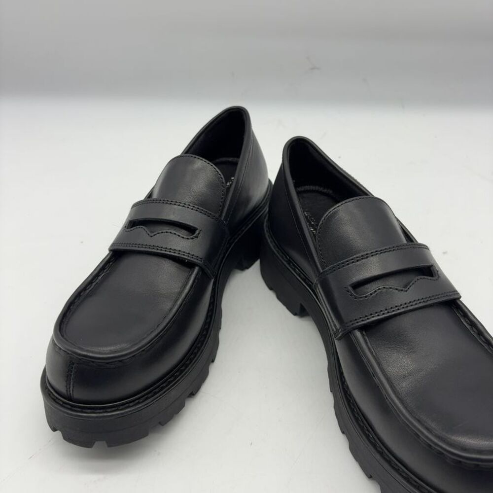Vagabond Black Leather Loafer